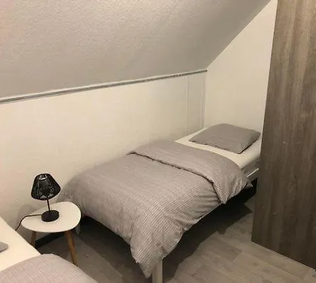 Le Montobuis Apartment *